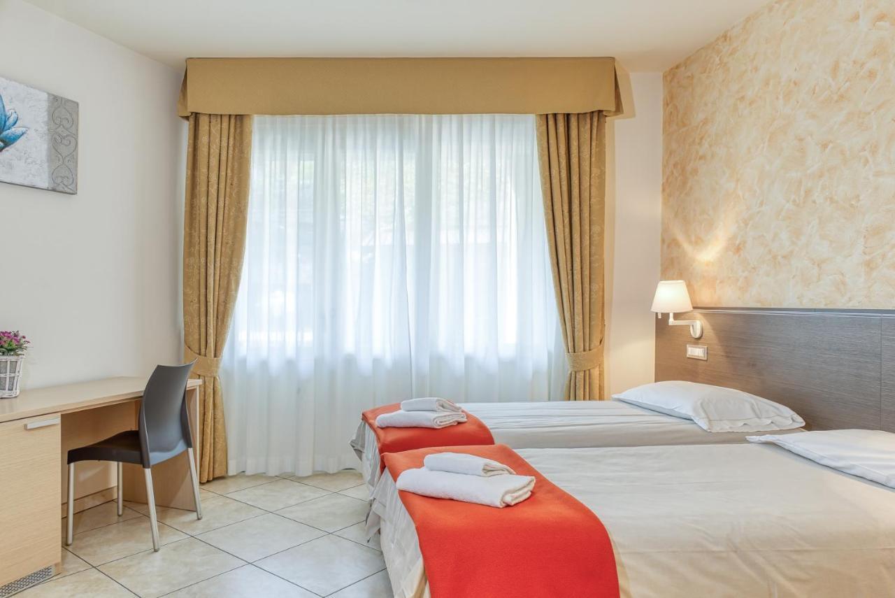 Hotel Lumin Cremia Kültér fotó