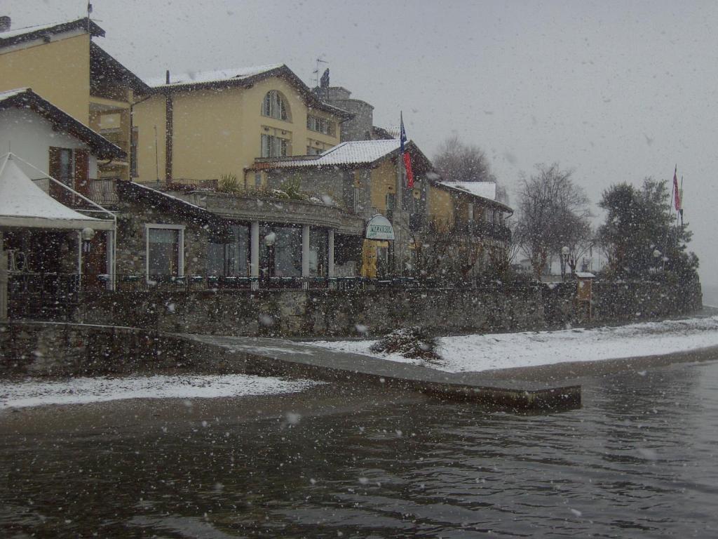 Hotel Lumin Cremia Kültér fotó